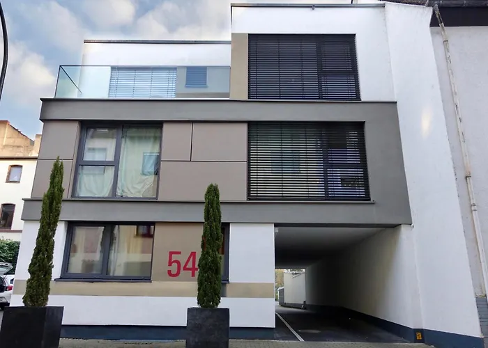 Apartment 2 Stylische Separate Mit Zwei Privaten Stellplaetzen Fuer Bis Zu 8 Personen Und Stadtnah