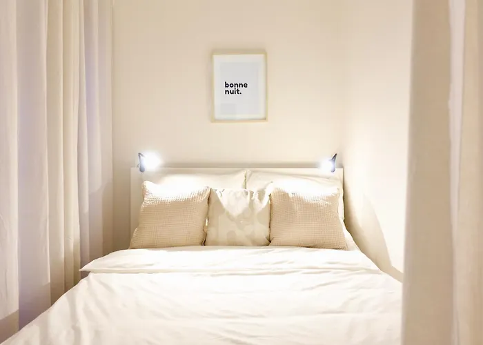 Apartment 2 Stylische Separate Mit Zwei Privaten Stellplaetzen Fuer Bis Zu 8 Personen Und Stadtnah *